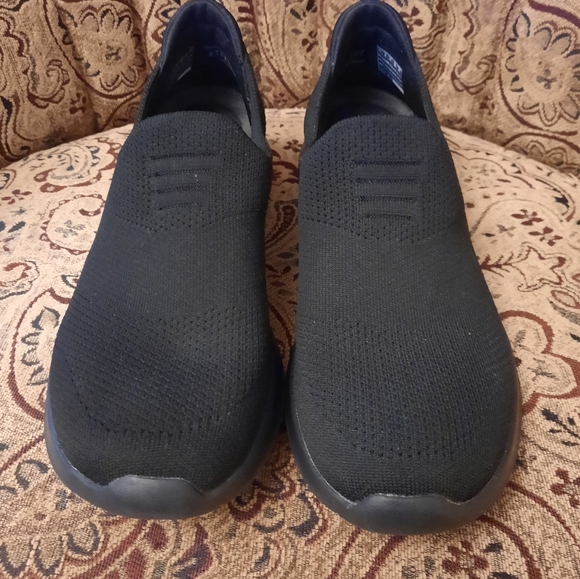 Women's Skechers size 11 - Picture 3 of 7